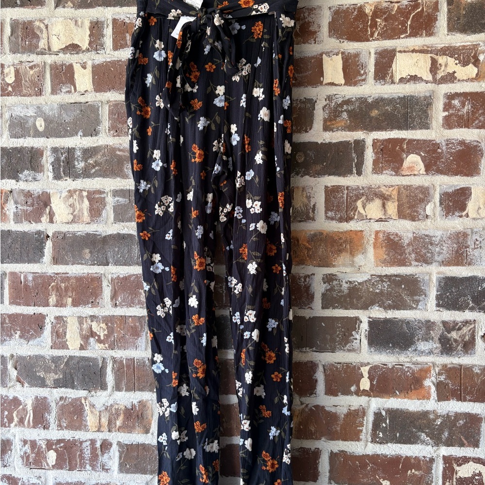 American Eagle Outfitters Floral Ankle Pants - Black, White, Orange